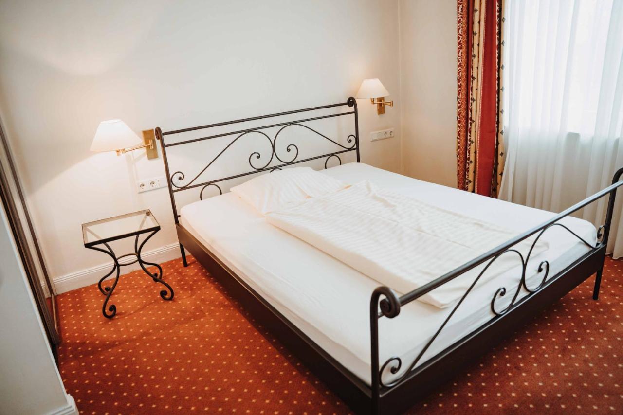 Hotel Am Wallgraben Brilon Esterno foto